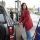 В Омске снова подешевел бензин