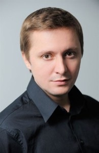 актер, режиссер, сценарист и телеведущий Артем Михалков