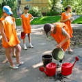 В молодежных клубах Омска началось трудоустройство подростков на летний период