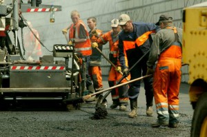 В Омске отремонтируют не менее миллиона квадратных метров дорог