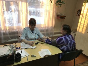 Мобильные бригады врачей продолжают обследование жителей отдаленных районов