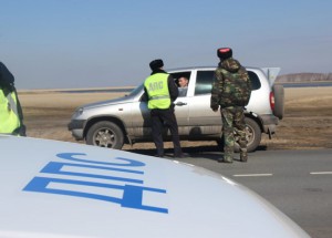Омские казаки совместно с полицейскими контролируют выполнение требований по соблюдению самоизоляции